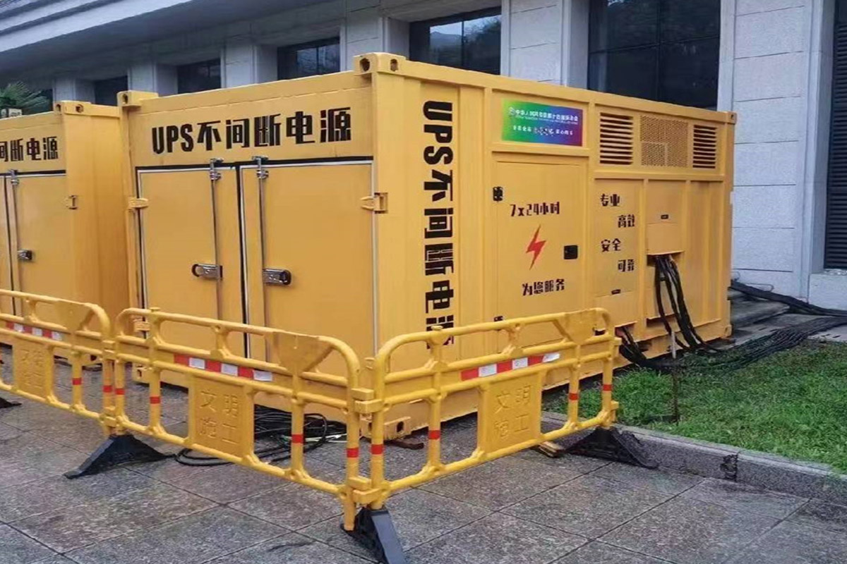 西昌镇发电机租赁施工现场